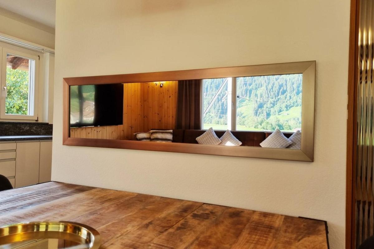 דיסנטיס Alpine Retreat & Sauna מראה חיצוני תמונה
