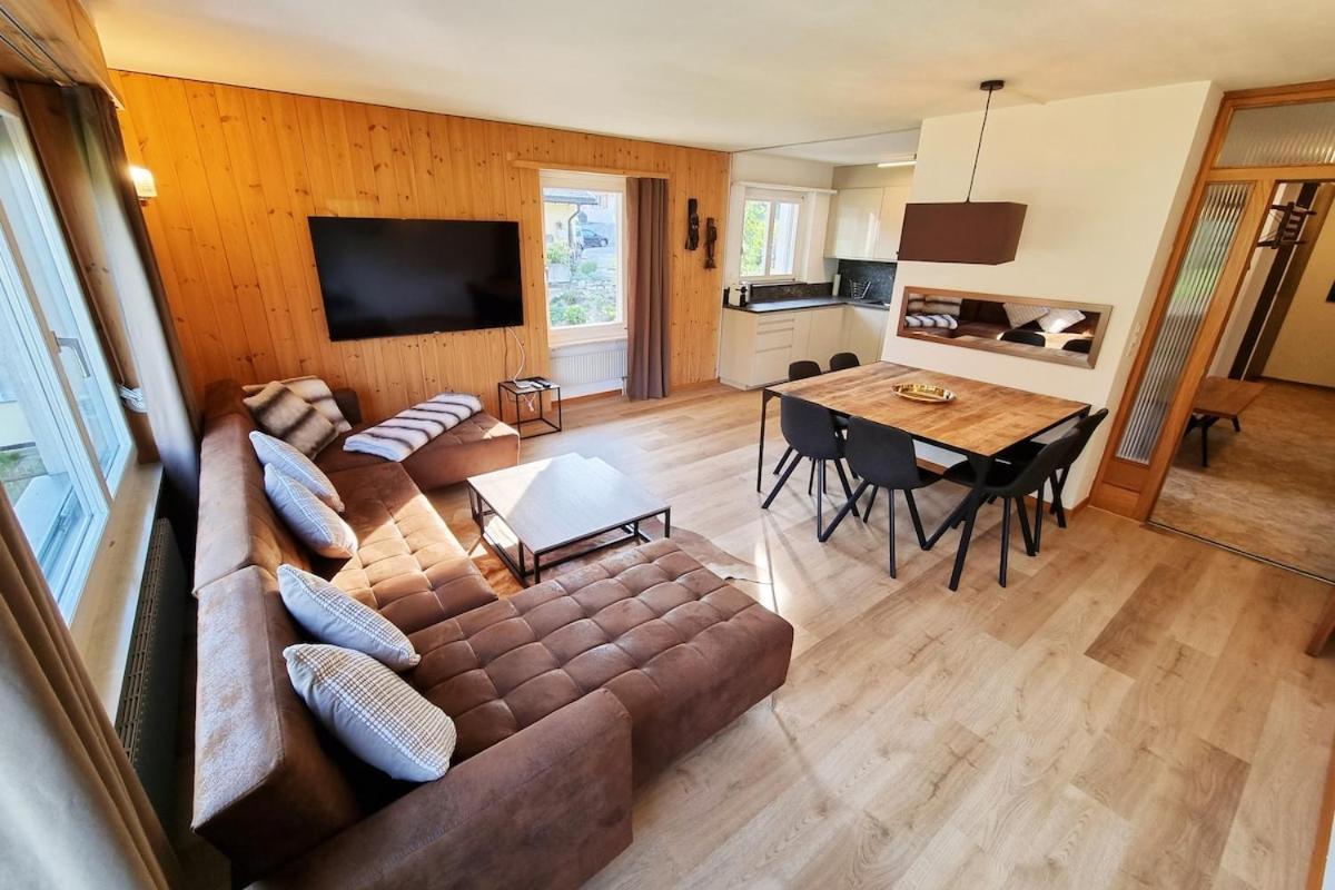 דיסנטיס Alpine Retreat & Sauna מראה חיצוני תמונה